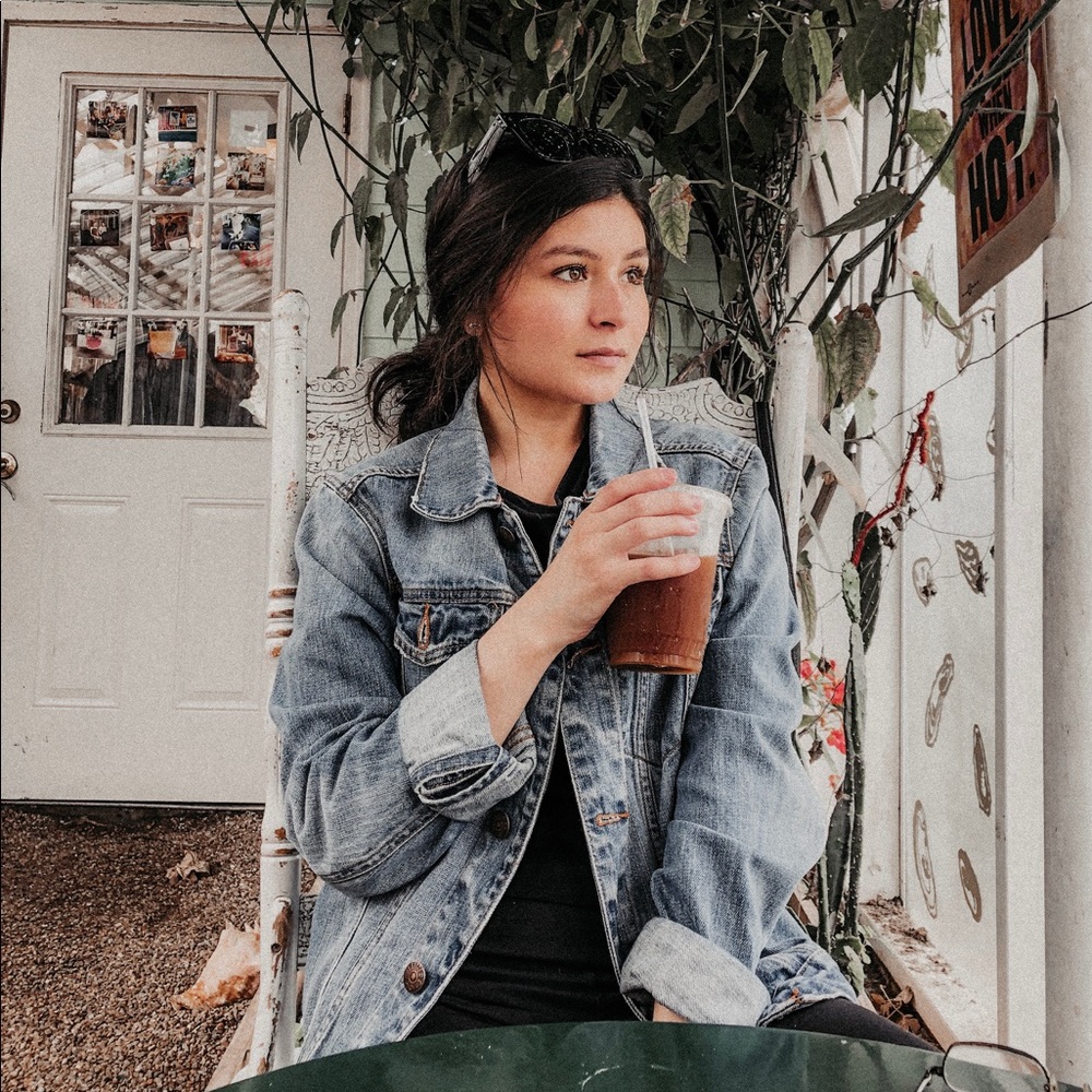 Meet your Posher, Angie